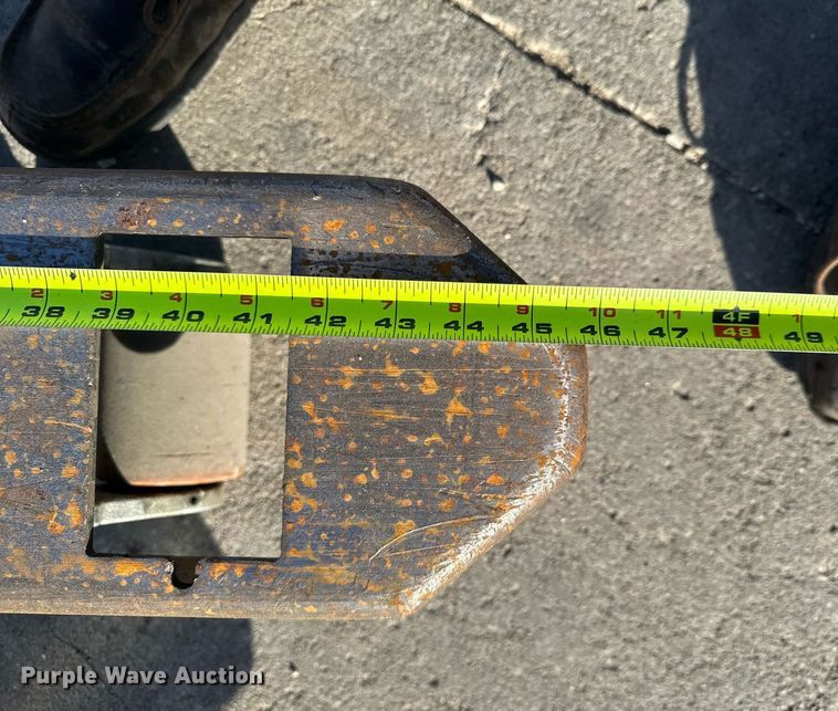 image for item EM3562 Yale MPB045VGN24T2646 pallet jack