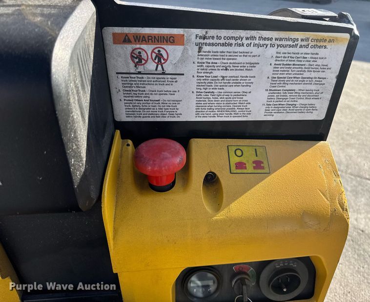 image for item EM3562 Yale MPB045VGN24T2646 pallet jack