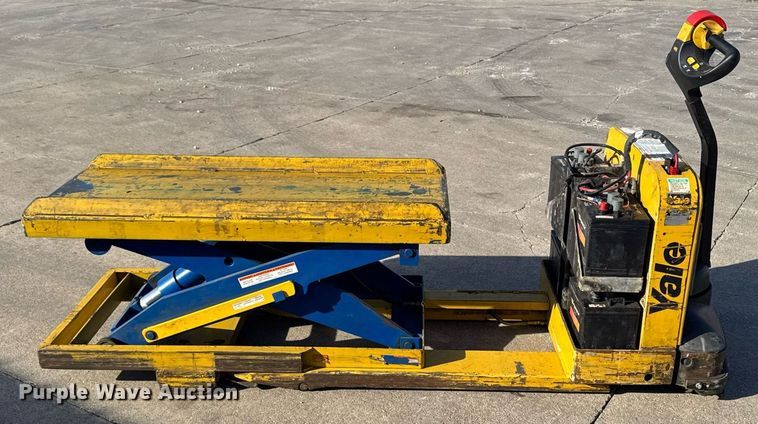 image for item EM3564 Yale MPB040-EN24T2748 pallet jack
