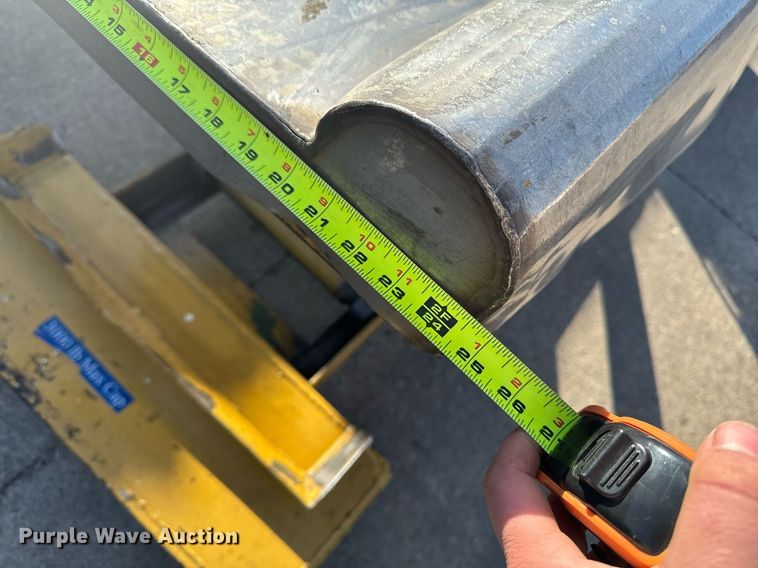 image for item EM3565 Caterpillar NPP40 lift table