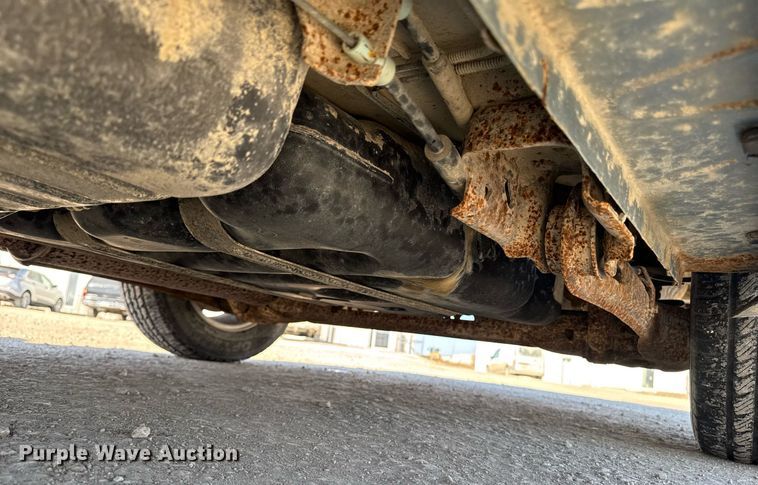 image for item EM3575 2008 Chrysler Town & Country van