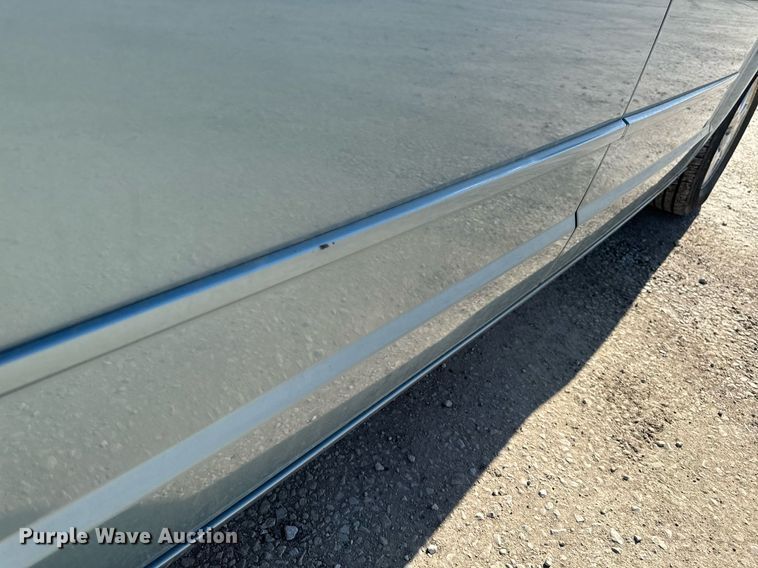 image for item EM3575 2008 Chrysler Town & Country van