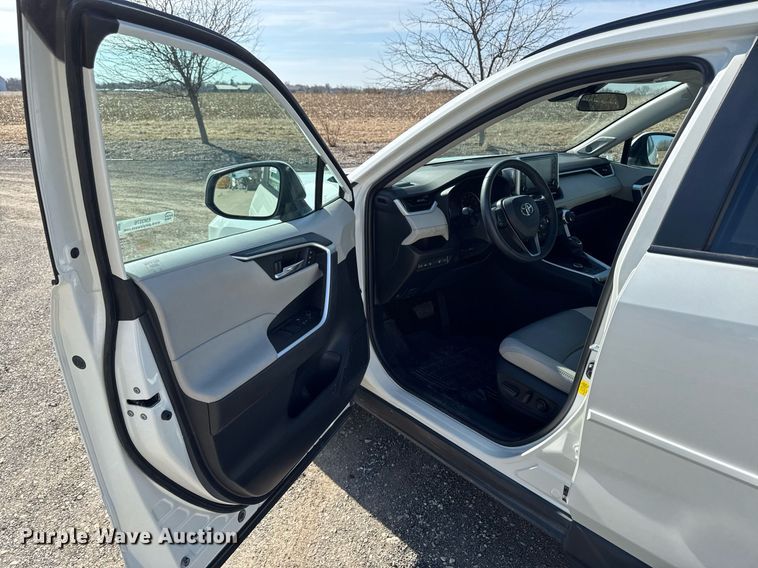 image for item EM3576 2021 Toyota RAV4 XLE Premium Hybrid SUV