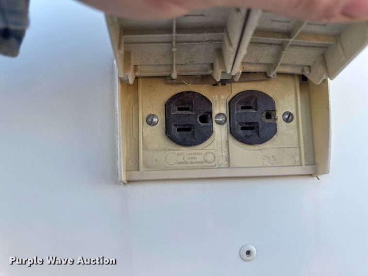 image for item EM3585 1991 Holiday Rambler Aluma Lite RV