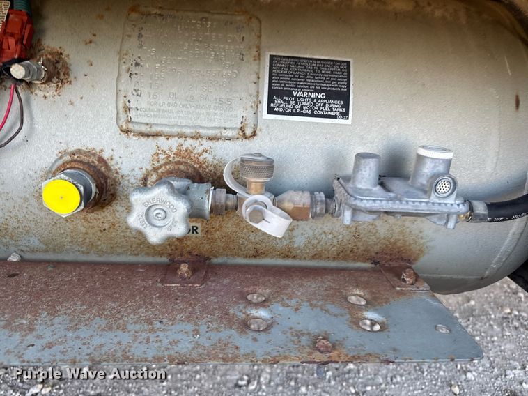 image for item EM3585 1991 Holiday Rambler Aluma Lite RV