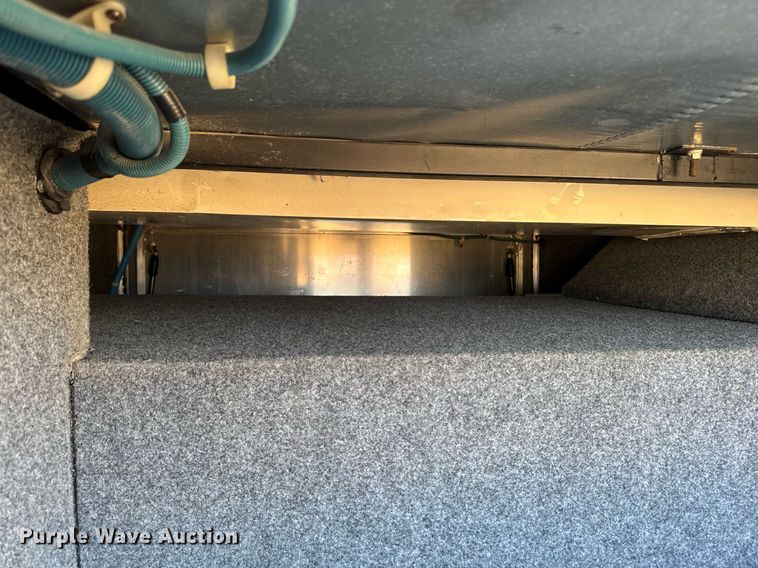 image for item EM3585 1991 Holiday Rambler Aluma Lite RV