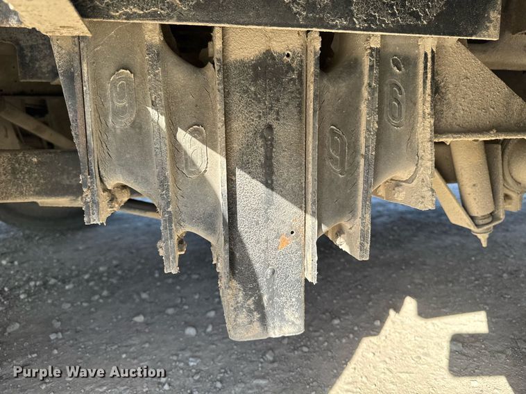 image for item EM3585 1991 Holiday Rambler Aluma Lite RV