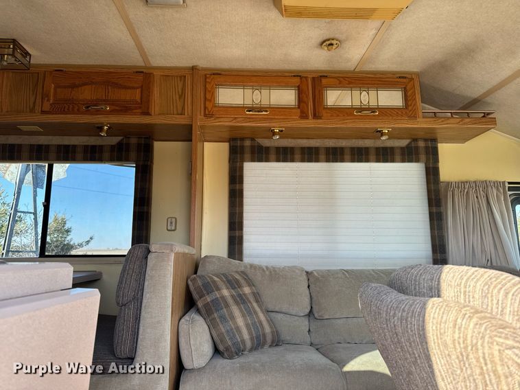 image for item EM3585 1991 Holiday Rambler Aluma Lite RV