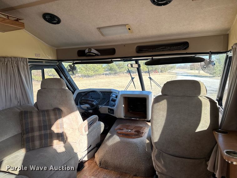 image for item EM3585 1991 Holiday Rambler Aluma Lite RV