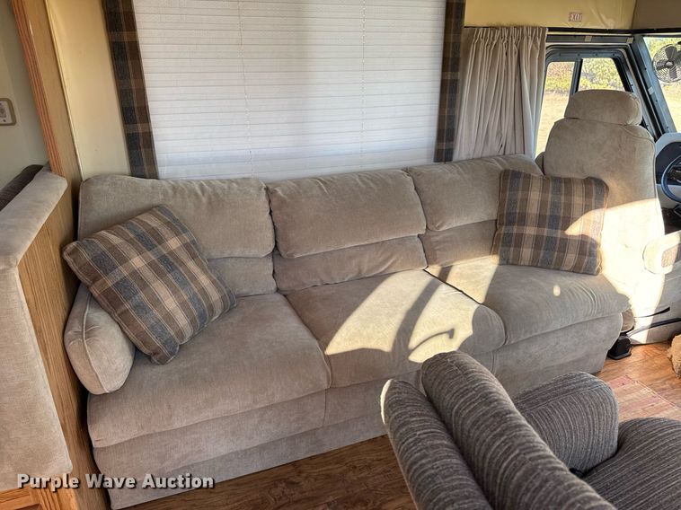 image for item EM3585 1991 Holiday Rambler Aluma Lite RV