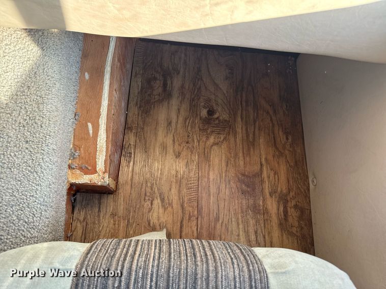 image for item EM3585 1991 Holiday Rambler Aluma Lite RV