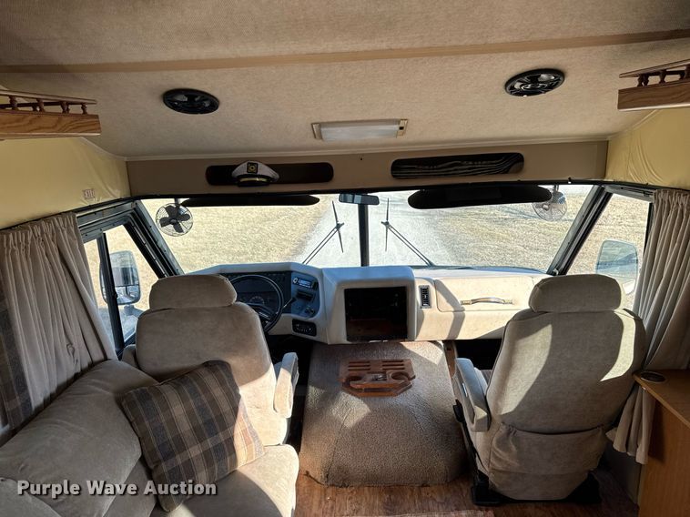 image for item EM3585 1991 Holiday Rambler Aluma Lite RV