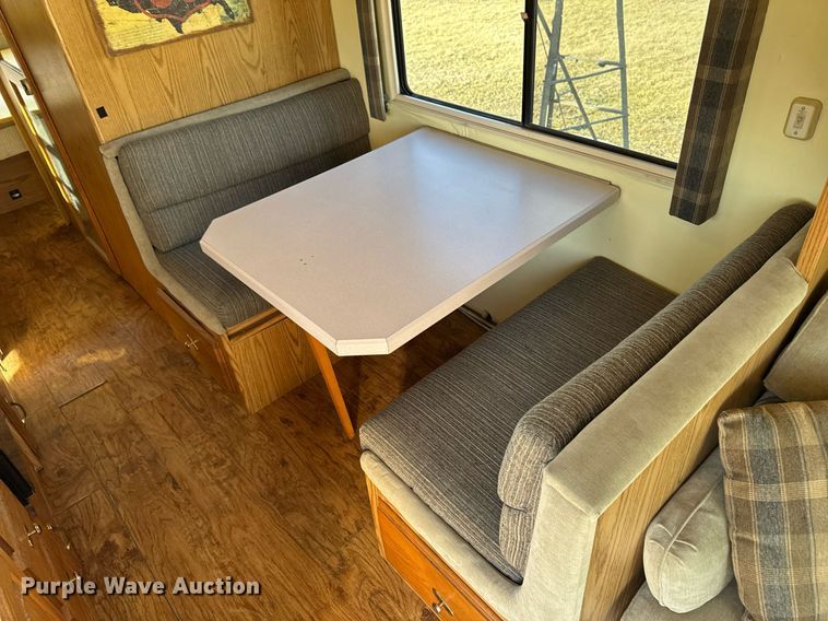 image for item EM3585 1991 Holiday Rambler Aluma Lite RV