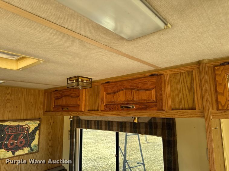 image for item EM3585 1991 Holiday Rambler Aluma Lite RV