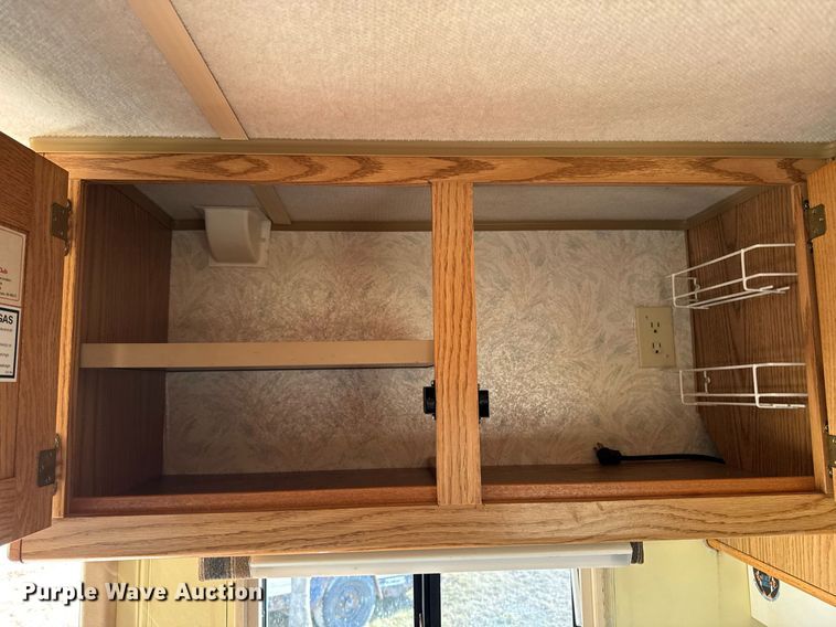 image for item EM3585 1991 Holiday Rambler Aluma Lite RV