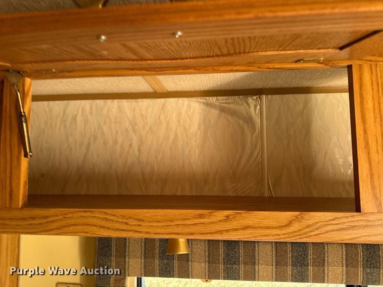 image for item EM3585 1991 Holiday Rambler Aluma Lite RV