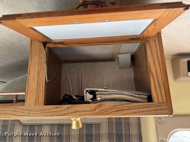 image for item EM3585 1991 Holiday Rambler Aluma Lite RV