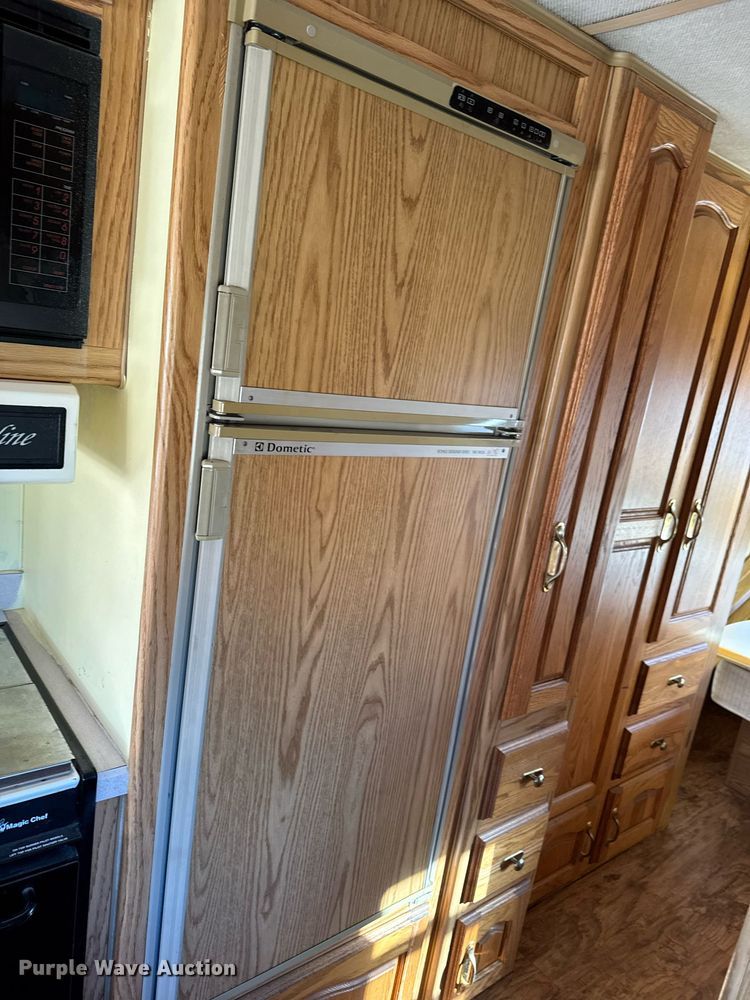 image for item EM3585 1991 Holiday Rambler Aluma Lite RV