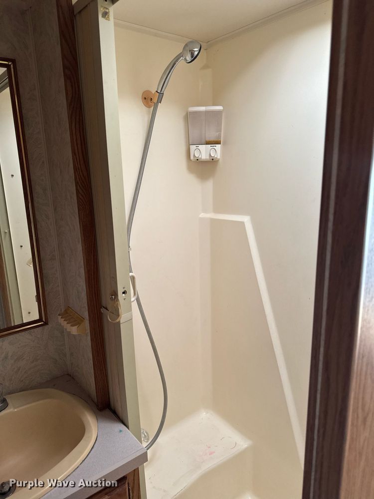 image for item EM3585 1991 Holiday Rambler Aluma Lite RV