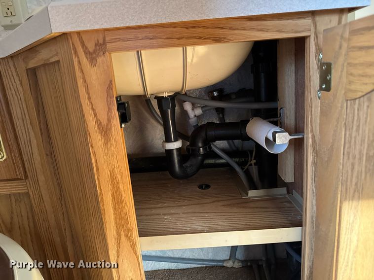 image for item EM3585 1991 Holiday Rambler Aluma Lite RV