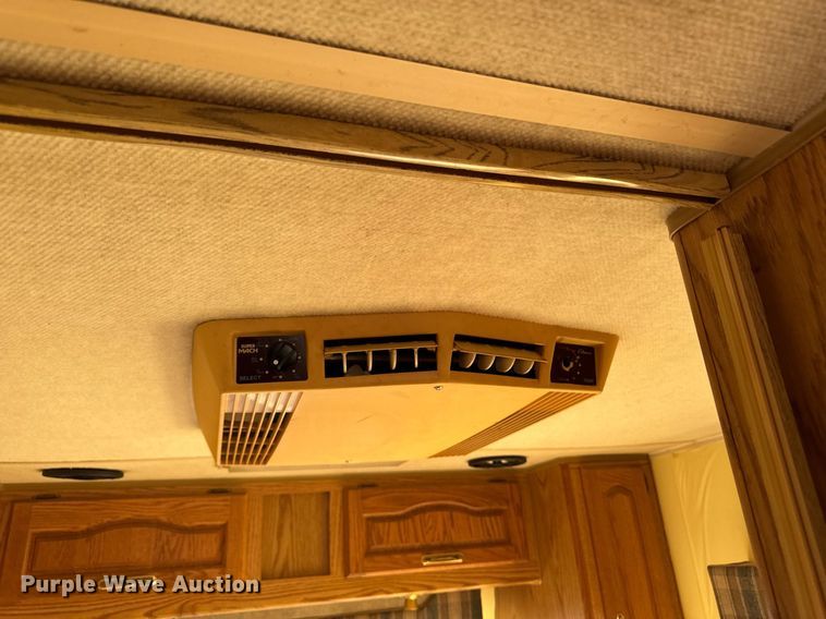 image for item EM3585 1991 Holiday Rambler Aluma Lite RV