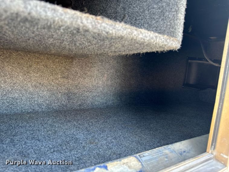 image for item EM3585 1991 Holiday Rambler Aluma Lite RV