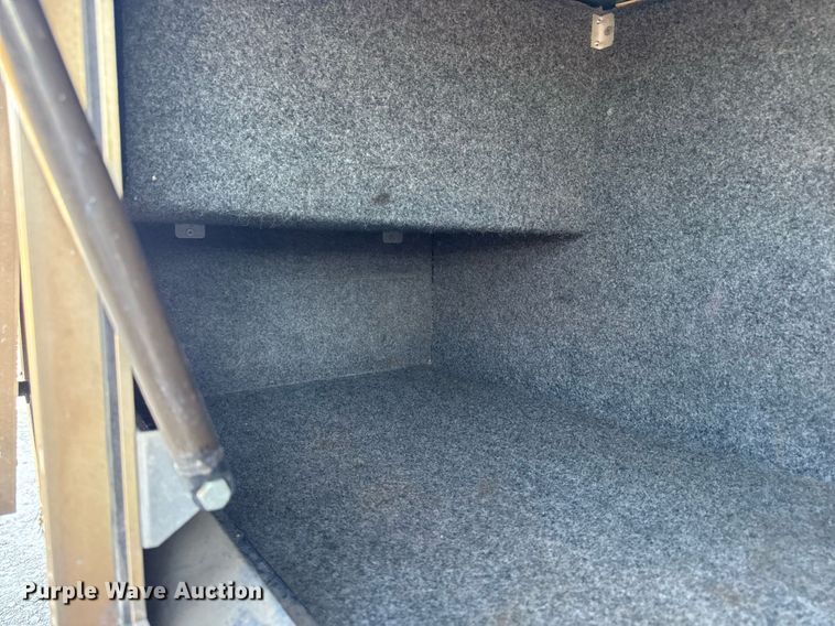 image for item EM3585 1991 Holiday Rambler Aluma Lite RV