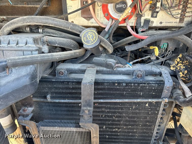 image for item EM3585 1991 Holiday Rambler Aluma Lite RV