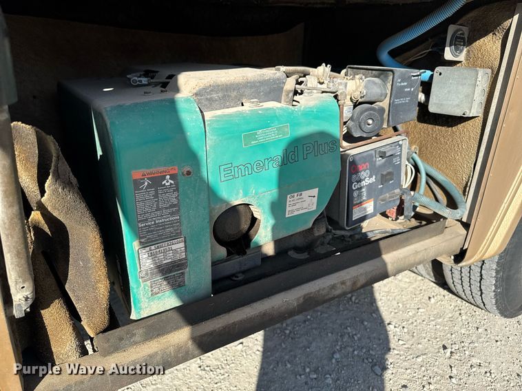 image for item EM3585 1991 Holiday Rambler Aluma Lite RV