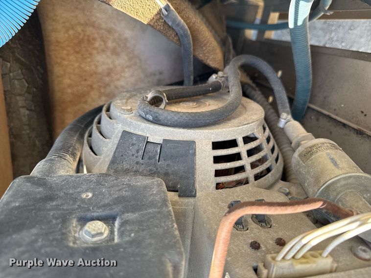 image for item EM3585 1991 Holiday Rambler Aluma Lite RV