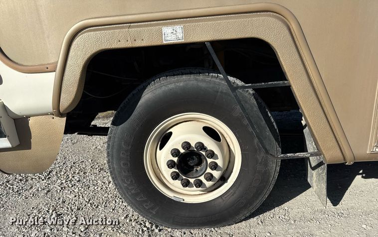 image for item EM3585 1991 Holiday Rambler Aluma Lite RV