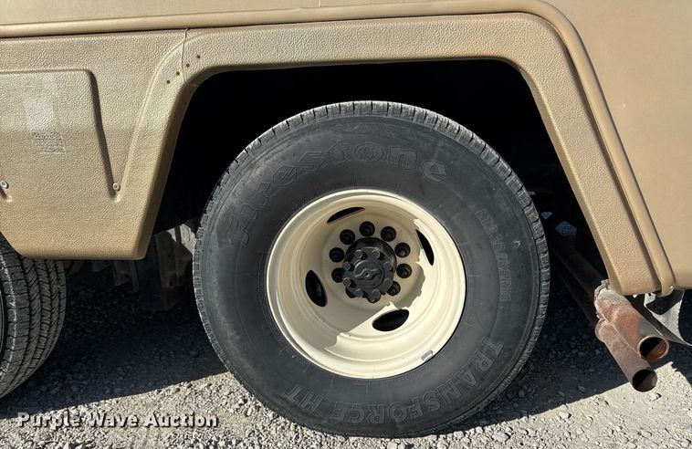 image for item EM3585 1991 Holiday Rambler Aluma Lite RV