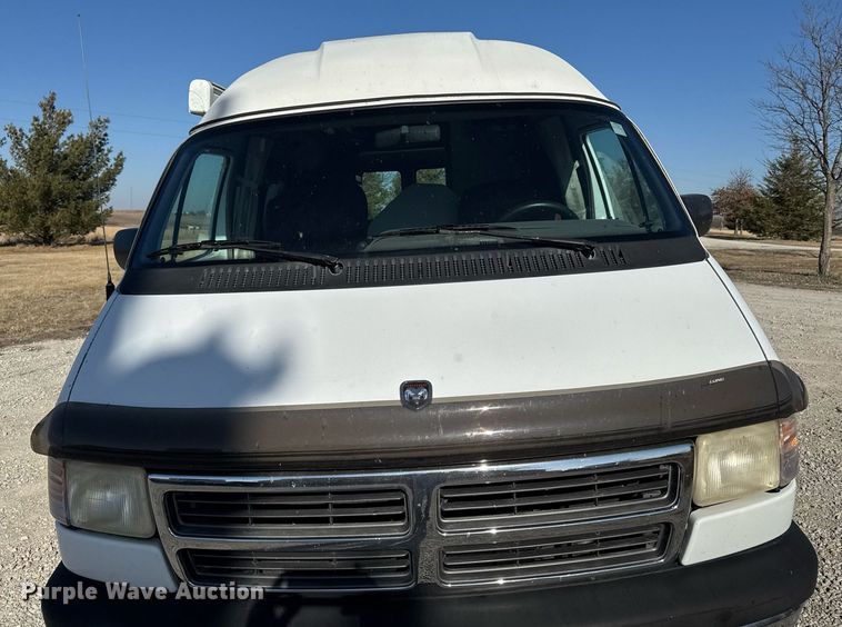 image for item EM3586 1997 Xplorer MUR-VAN HT RV