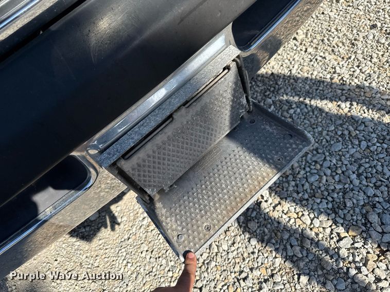 image for item EM3586 1997 Xplorer MUR-VAN HT RV