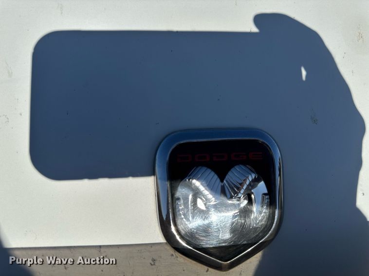 image for item EM3586 1997 Xplorer MUR-VAN HT RV