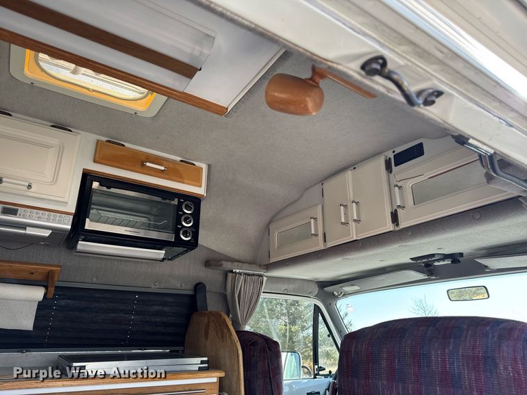 image for item EM3586 1997 Xplorer MUR-VAN HT RV