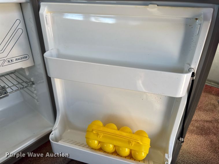 image for item EM3586 1997 Xplorer MUR-VAN HT RV