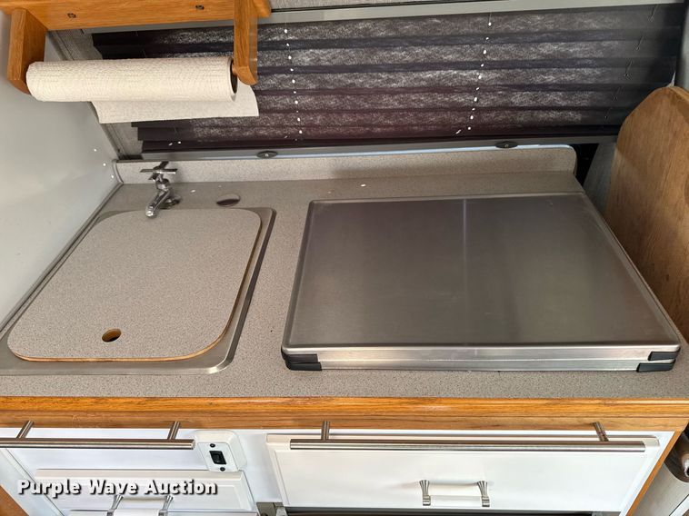 image for item EM3586 1997 Xplorer MUR-VAN HT RV