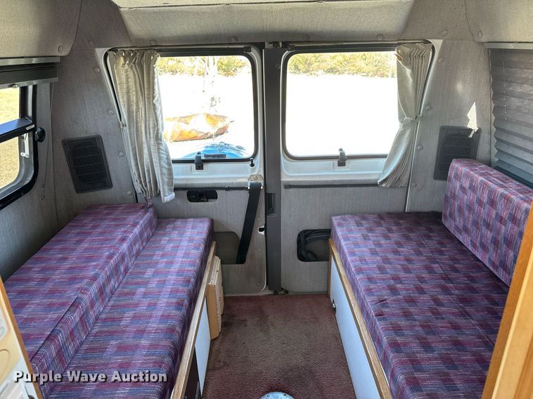 image for item EM3586 1997 Xplorer MUR-VAN HT RV