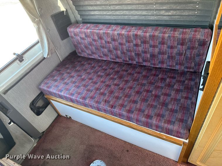 image for item EM3586 1997 Xplorer MUR-VAN HT RV