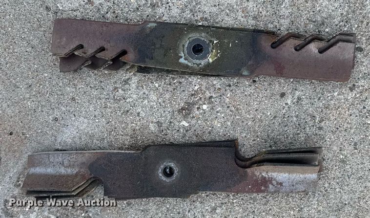 image for item EM3604 Lesco TCB11317 ZTR lawn mower