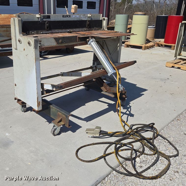 image for item EN3512 Klutch Deluxe Foot Shear shear