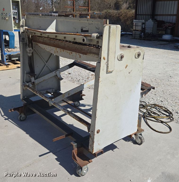 image for item EN3512 Klutch Deluxe Foot Shear shear