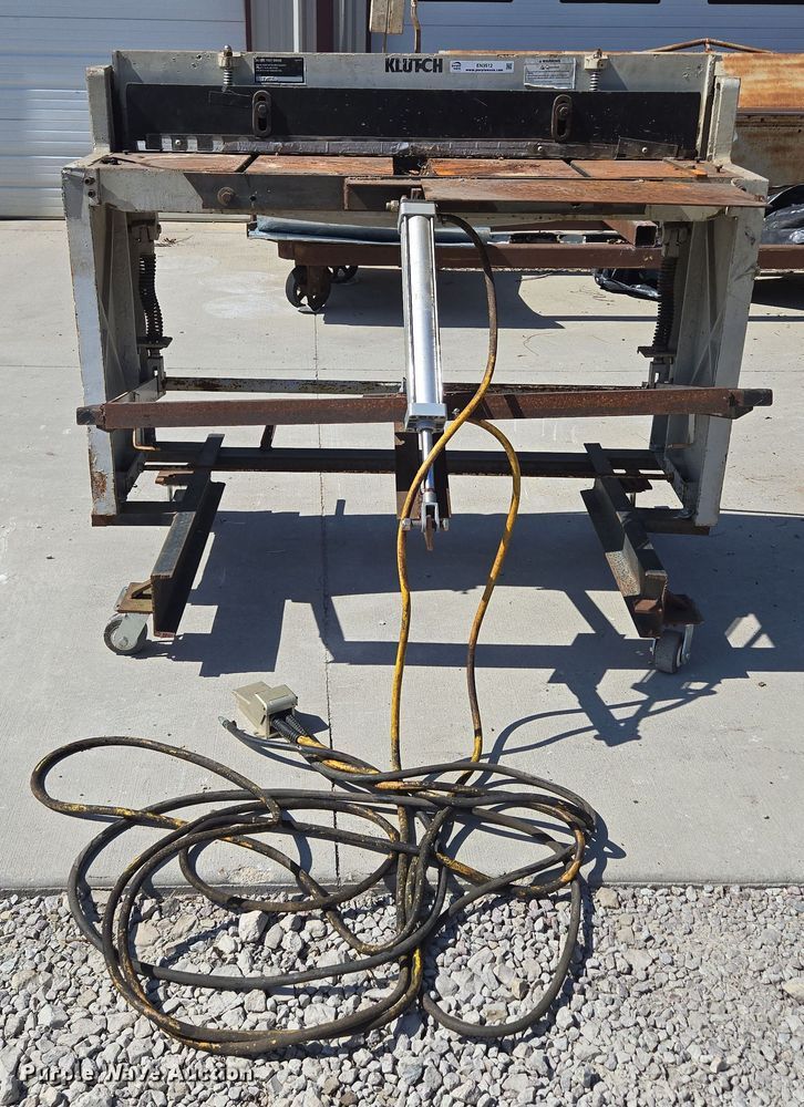 image for item EN3512 Klutch Deluxe Foot Shear shear