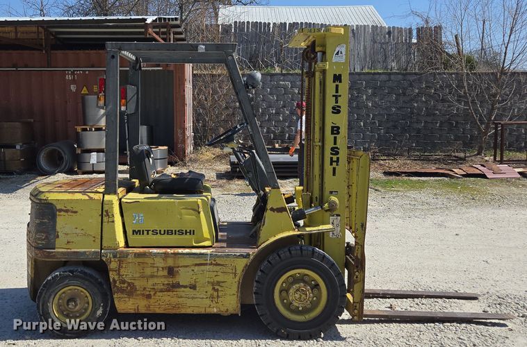 image for item EN3513 Mitsubishi FG25 forklift