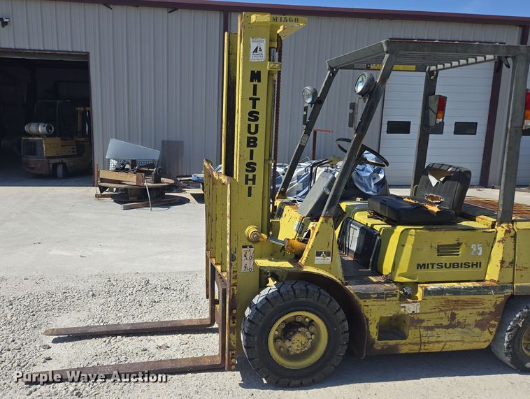 image for item EN3513 Mitsubishi FG25 forklift
