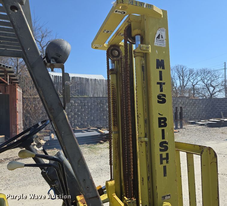 image for item EN3513 Mitsubishi FG25 forklift