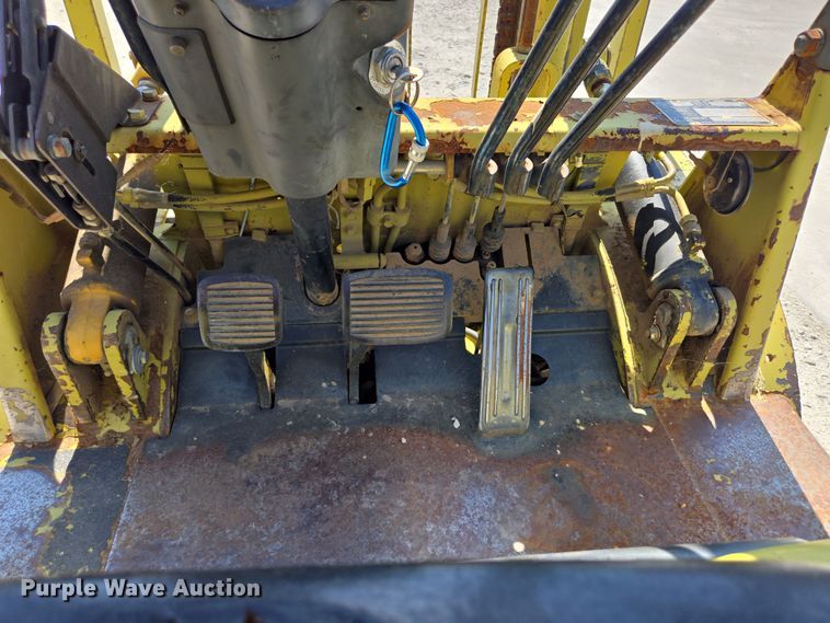 image for item EN3513 Mitsubishi FG25 forklift