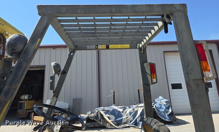 image for item EN3513 Mitsubishi FG25 forklift