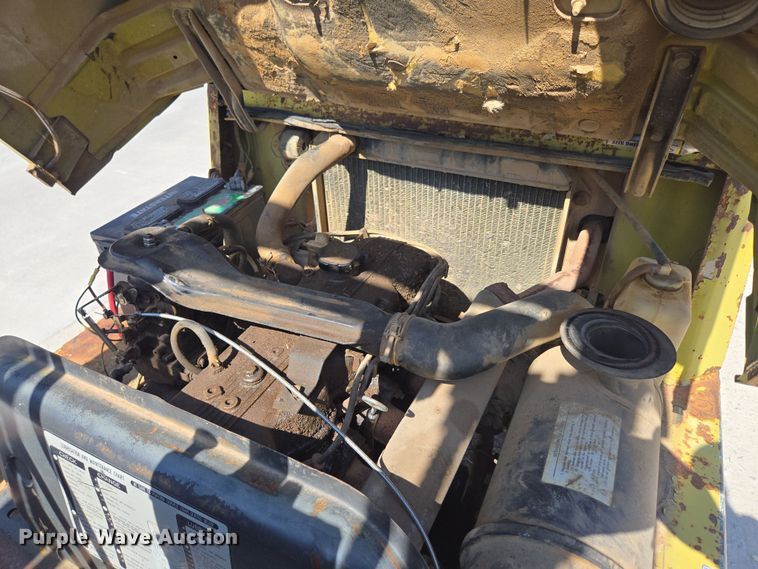 image for item EN3513 Mitsubishi FG25 forklift